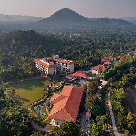 Bhanu The Fern Forest Resort & Spa, Jambughoda Ngoại thất bức ảnh